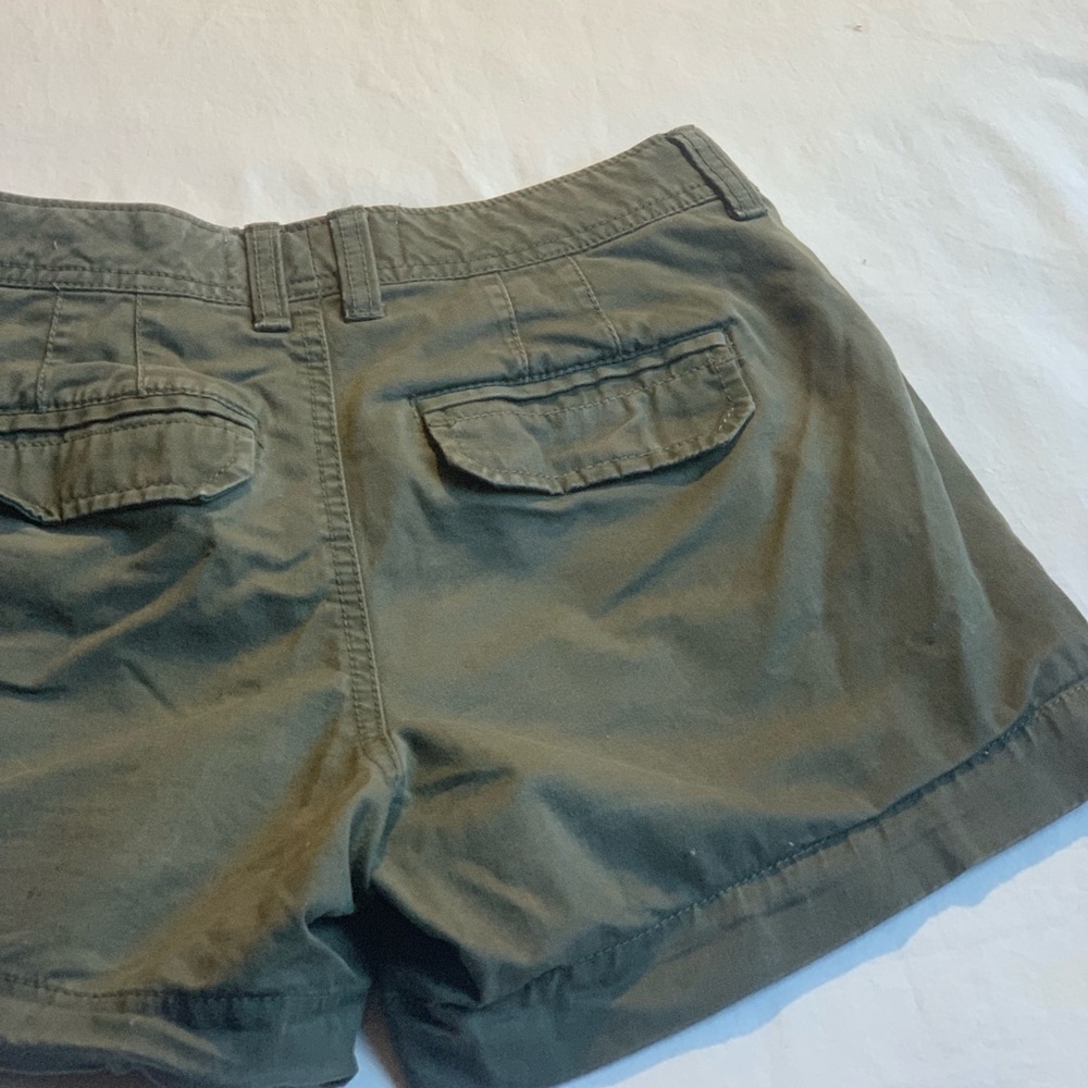 3/$15 Navy green Old Navy Khaki Shorts - Picture 7 of 8